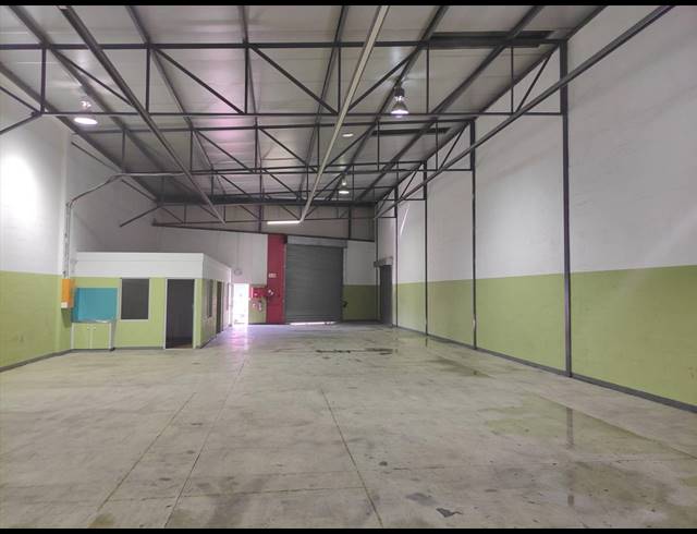 620M² WAREHOUSE TO LET IN BEACONVALE